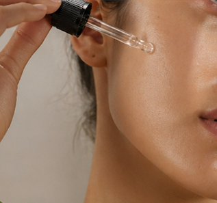 Hyaluronic Glow Brightening Serum